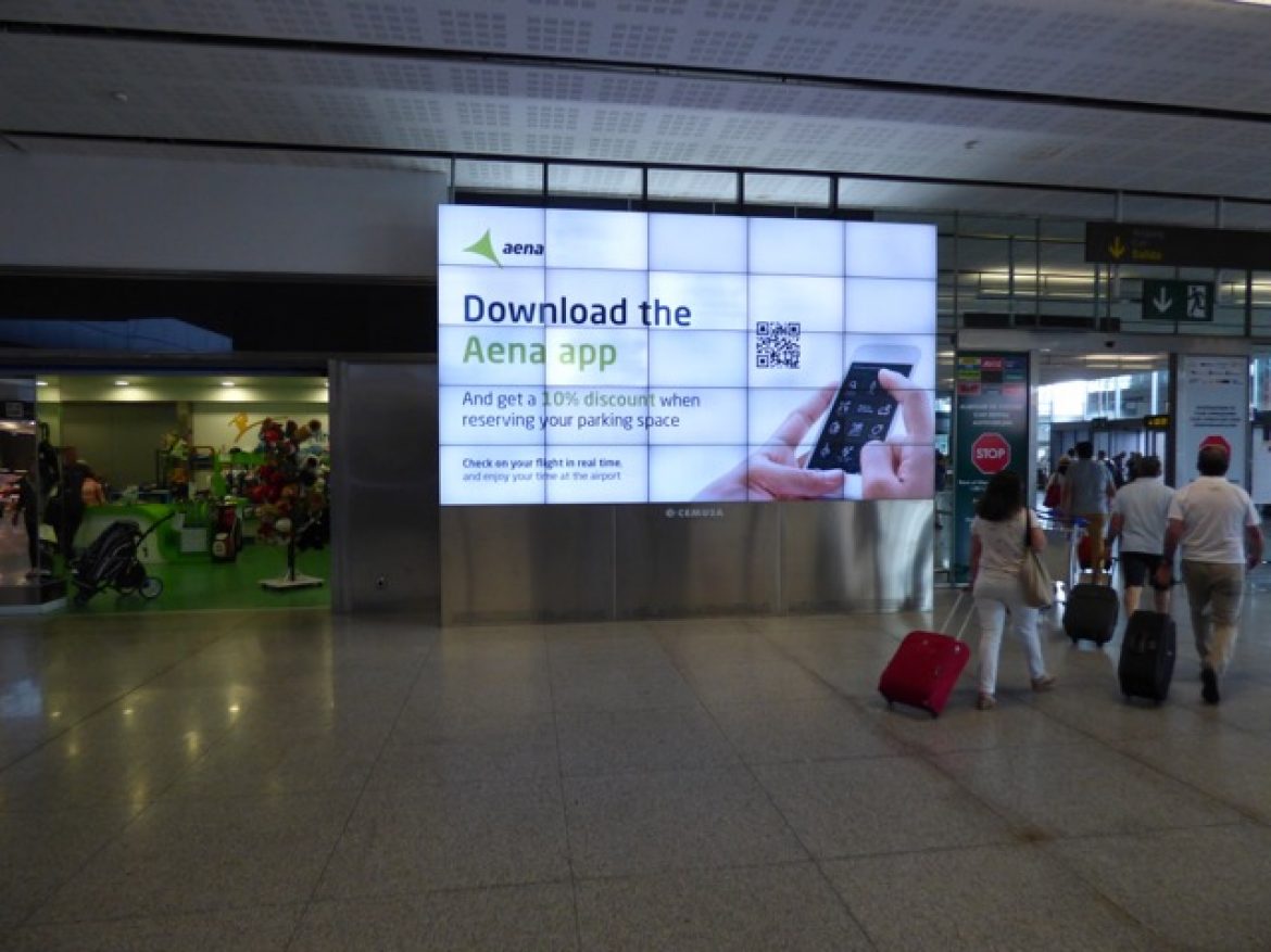 La publicidad en el Aeropuerto de Málaga con Advierte!
